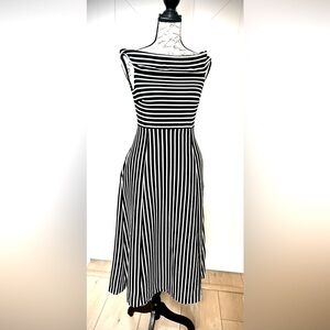Banana Republic black and white striped midi dress with pockets - size 0
